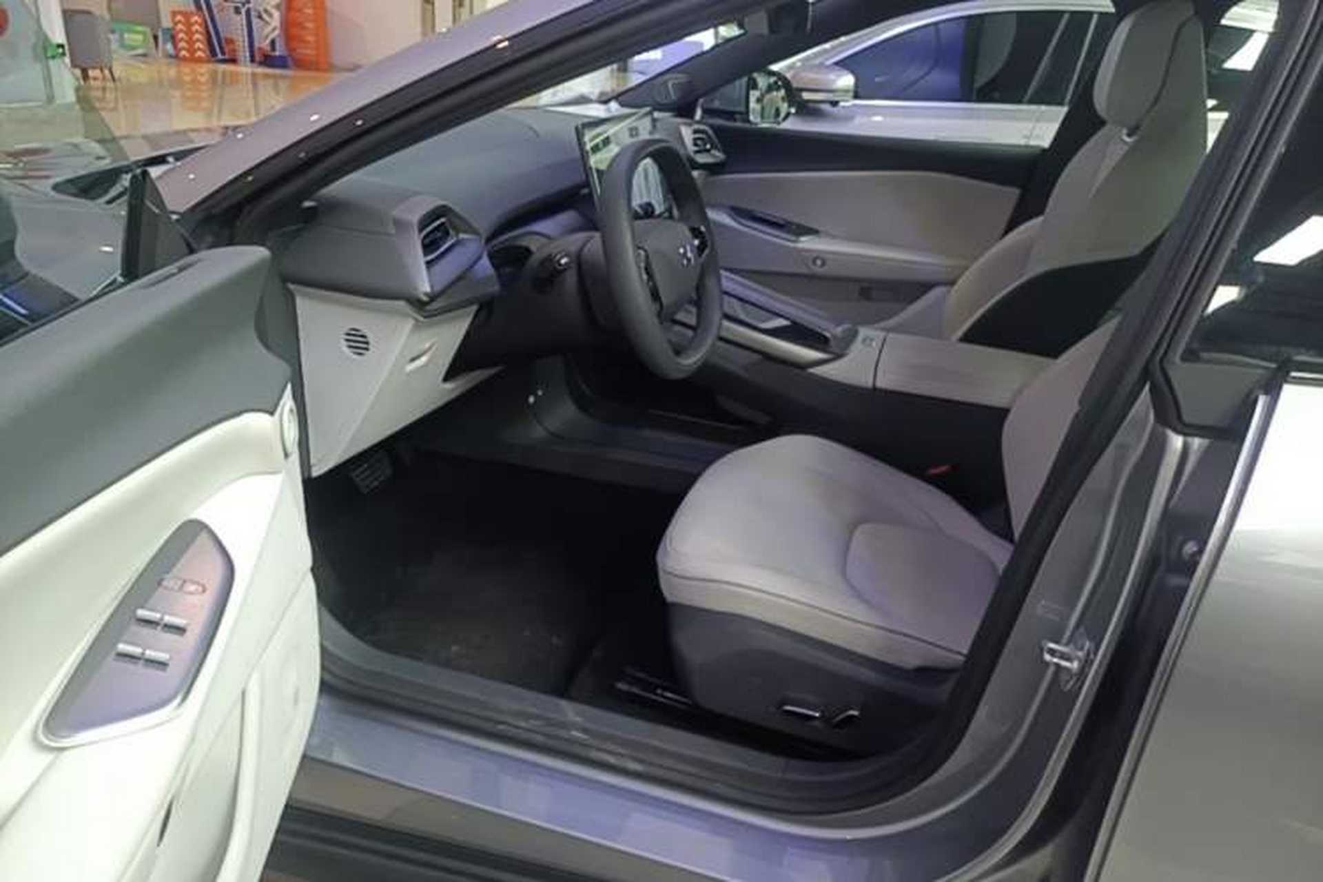 Used ARCFOX Alpha S5 2024 560PRO 185kW Left Front Seat