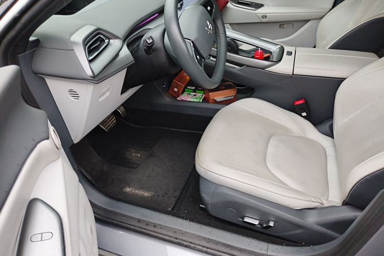 Used ARCFOX Alpha S5 2024 560MAX 185kW Left Front Seat
