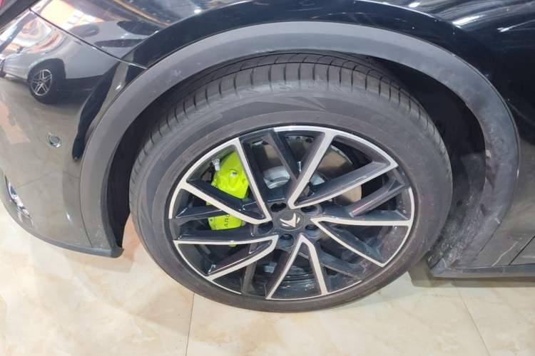 Used ARCFOX Alpha S5 2024 560MAX 185kW Left Front Wheel Hub