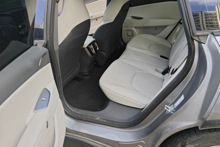 Used ARCFOX Alpha S5 2024 560MAX 185kW Left Rear Seat