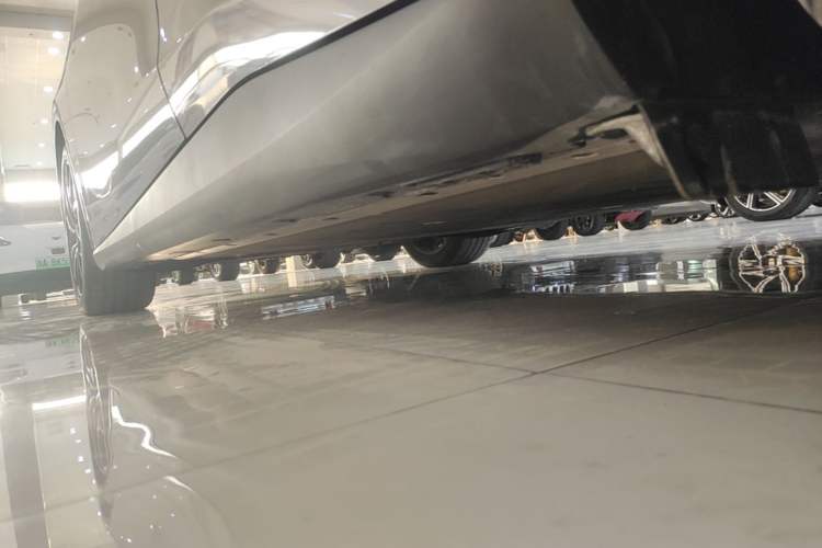 Used ARCFOX Alpha S5 2024 708MAX 200kW Left Side Sill
