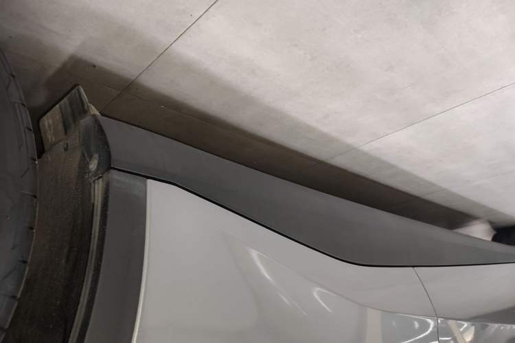 Used ARCFOX Alpha S5 2024 560MAX 185kW Left Side Sill