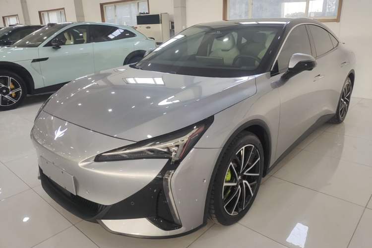 Used ARCFOX Alpha S5 2024 708MAX 200kW Guazi used car, China used car export, Used car for sale, Used cars, Cheapest cars for sale