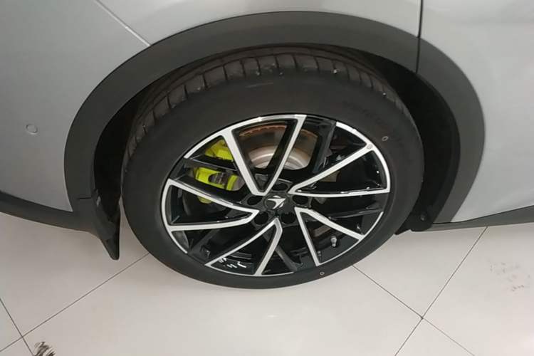 Used ARCFOX Alpha S5 2024 560MAX 185kW Right Rear Wheel Hub