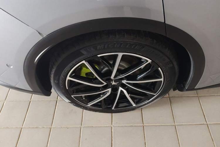 Used ARCFOX Alpha S5 2024 560MAX 185kW Right Rear Wheel Hub