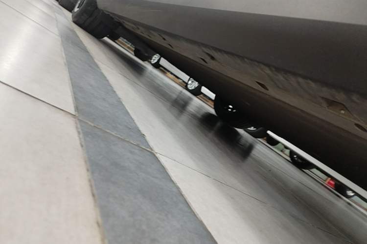 Used ARCFOX Alpha S5 2024 560MAX 185kW Right Side Sill