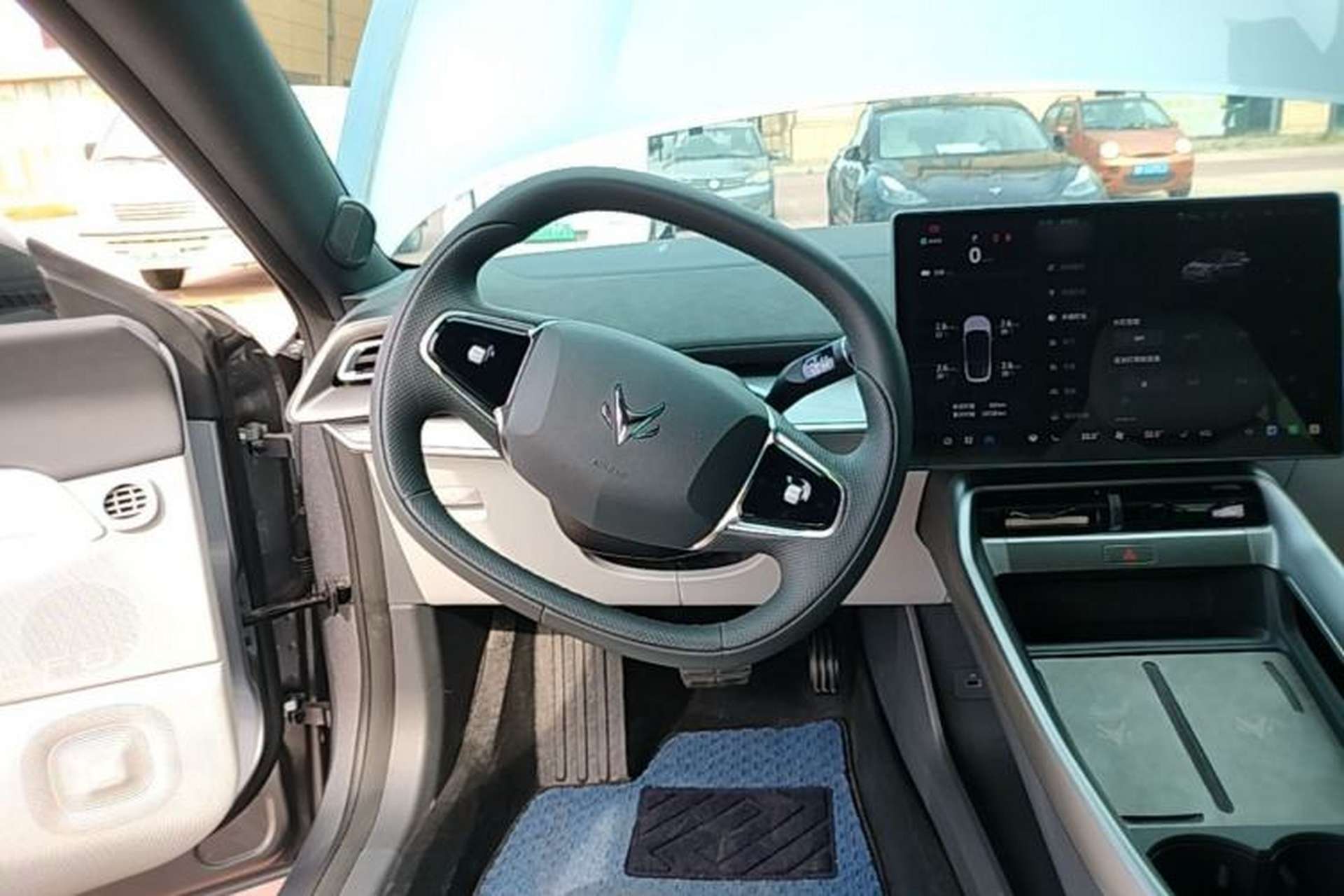 Used ARCFOX Alpha S5 2024 560PRO 185kW Steering Wheel
