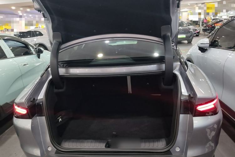 Used ARCFOX Alpha S5 2024 560MAX 185kW Trunk