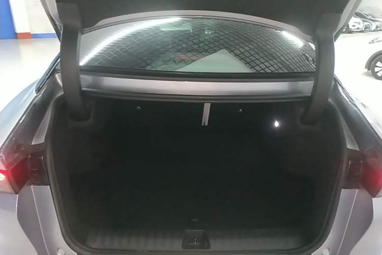 Used ARCFOX Alpha S5 2024 560MAX 185kW Trunk