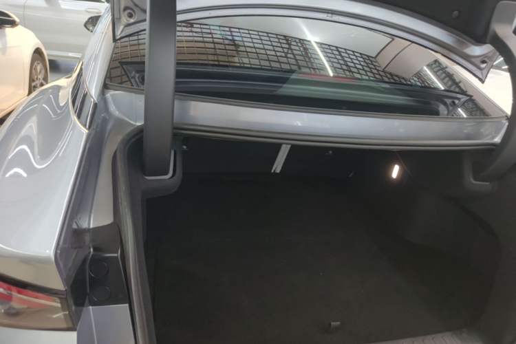 Used ARCFOX Alpha S5 2024 560PRO 185kW Trunk