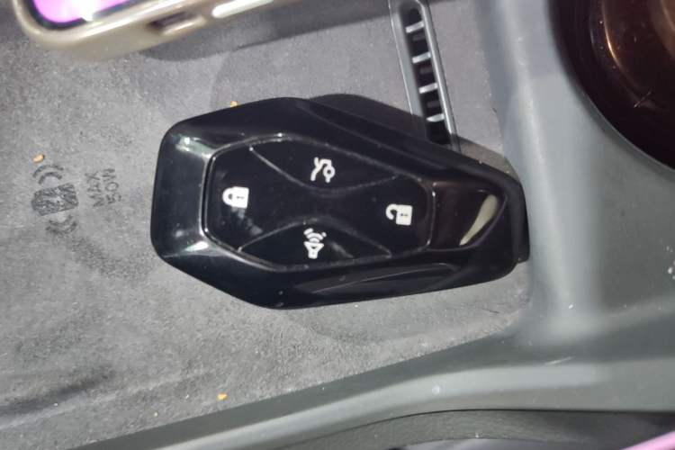 Used ARCFOX Alpha S5 2024 560MAX 185kW Vehicle Key