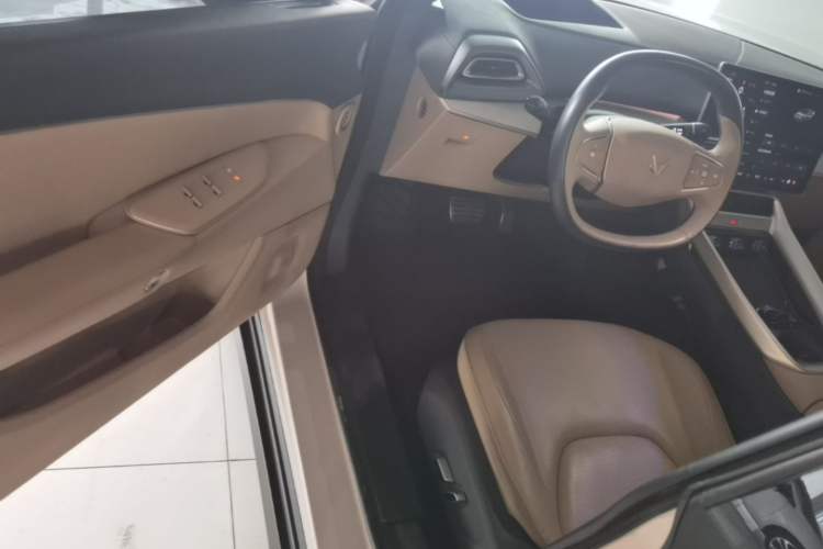 Used ARCFOX Alpha S5 2024 708MAX 200kW Driver Seat
