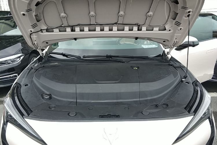 Used ARCFOX Alpha S5 2024 560PRO 185kW Engine Bay