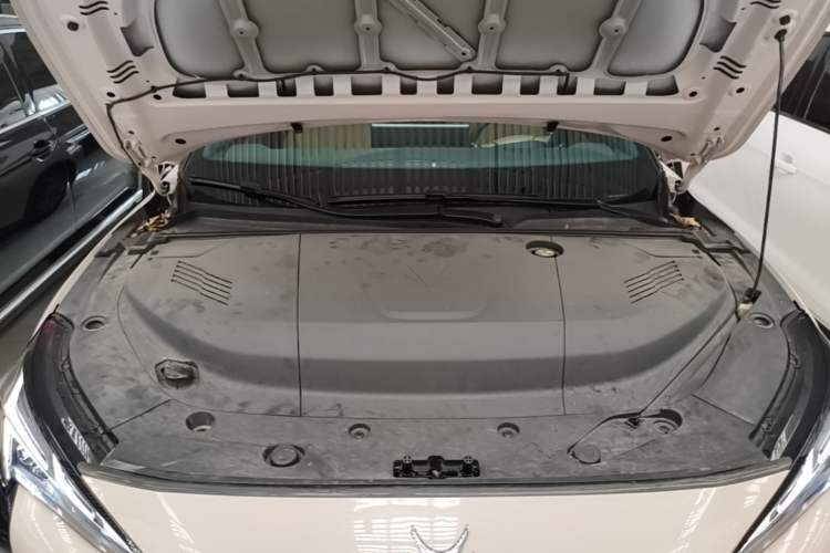 Used ARCFOX Alpha S5 2024 560PRO 185kW Engine Bay