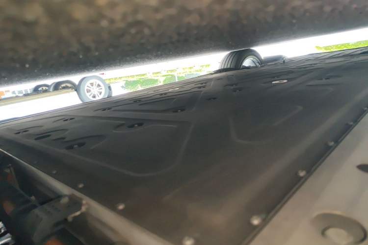 Used ARCFOX Alpha S5 2024 650ULTRA 390kW Chassis Rear Left