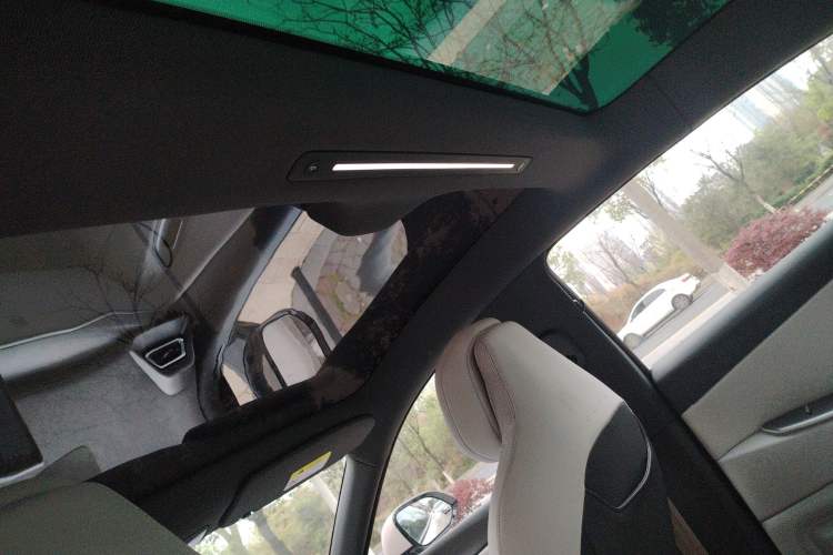 Used ARCFOX Alpha S5 2024 560PRO 185kW Headliner