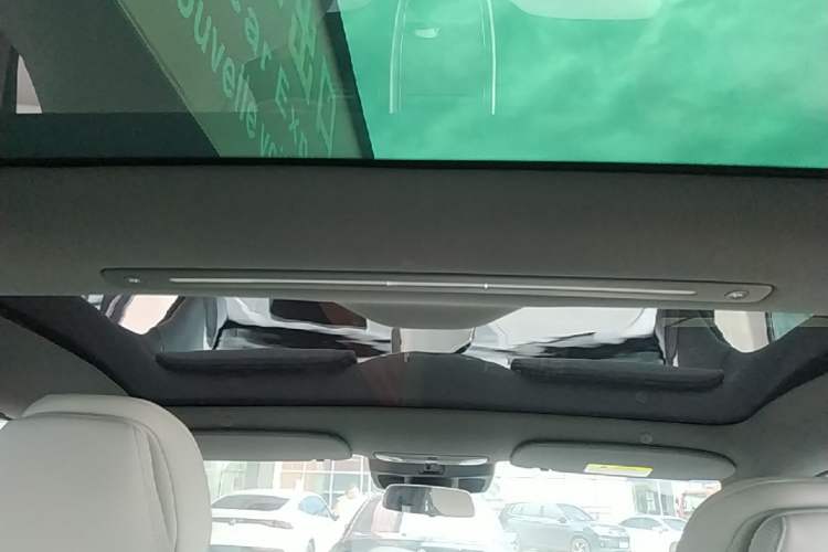 Used ARCFOX Alpha S5 2024 560MAX 185kW Headliner