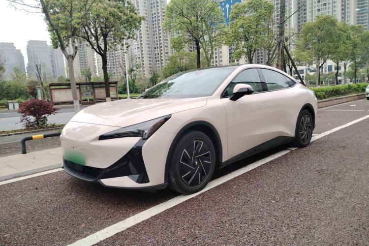 Used ARCFOX Alpha S5 2024 560PRO 185kW Guazi used car, China used car export, Used car for sale, Used cars, Cheapest cars for sale