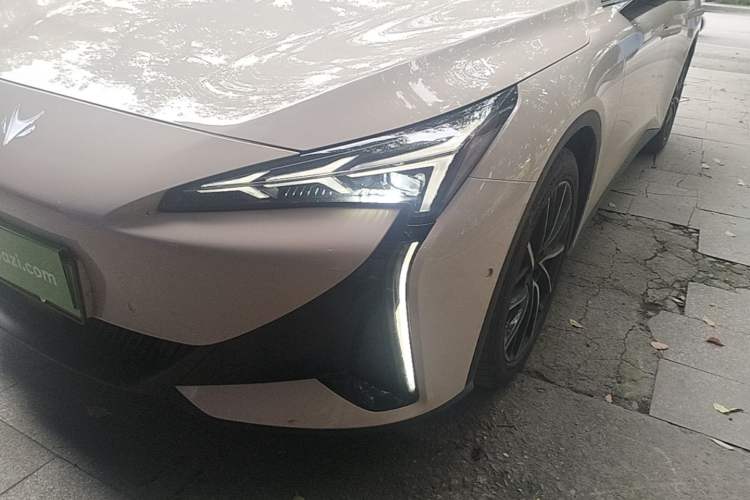 Used ARCFOX Alpha S5 2024 708MAX 200kW Left Front Headlight