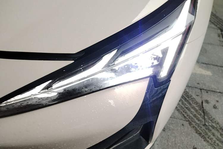 Used ARCFOX Alpha S5 2024 560PRO 185kW Left Front Headlight