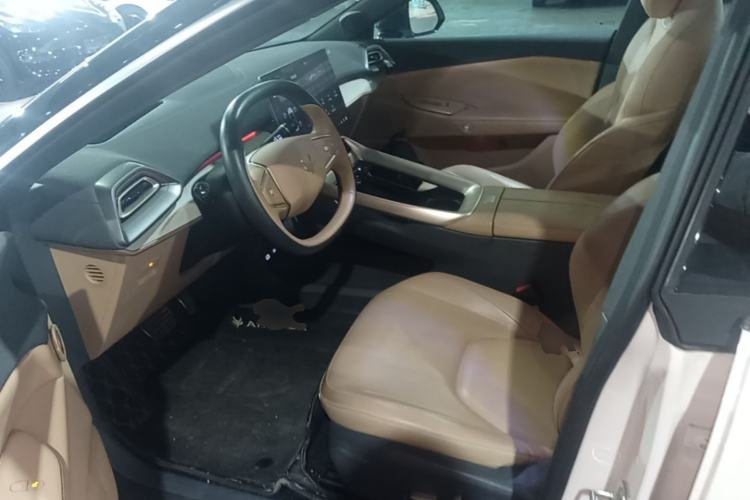 Used ARCFOX Alpha S5 2024 708MAX 200kW Left Front Seat