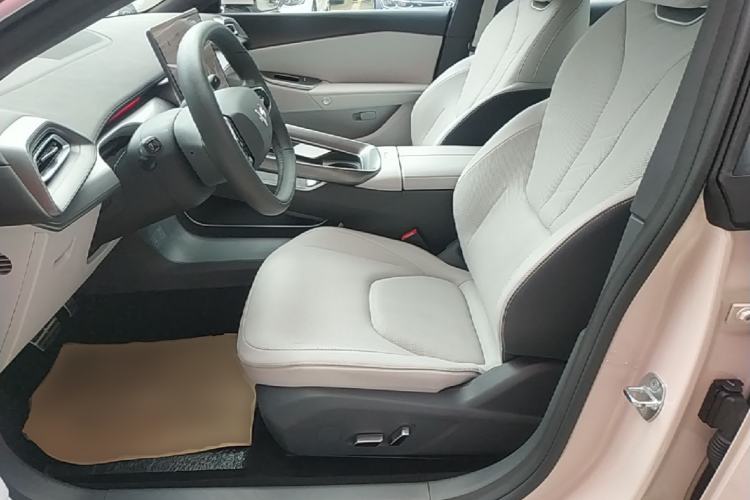 Used ARCFOX Alpha S5 2024 560MAX 185kW Left Front Seat