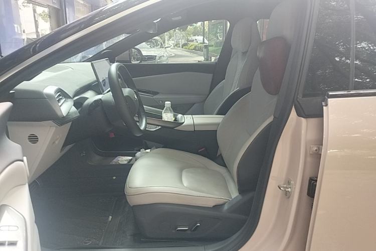 Used ARCFOX Alpha S5 2024 708MAX 200kW Left Front Seat