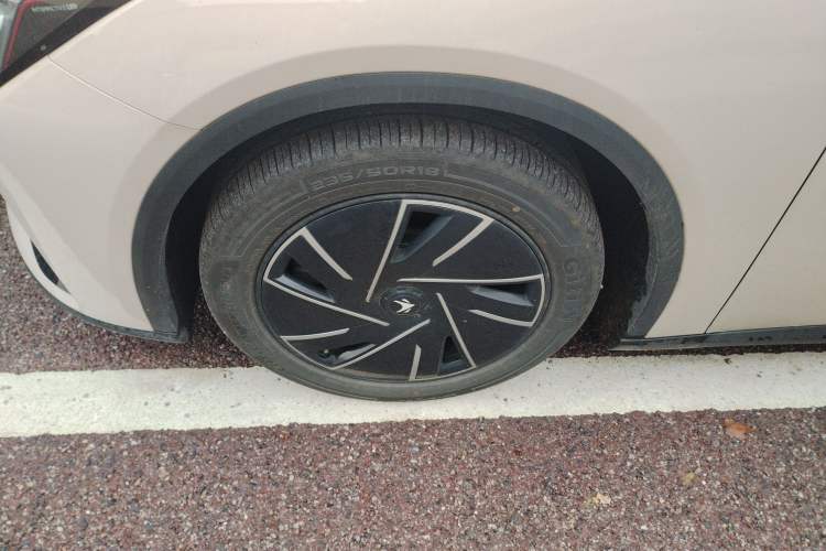 Used ARCFOX Alpha S5 2024 560PRO 185kW Left Front Wheel Hub