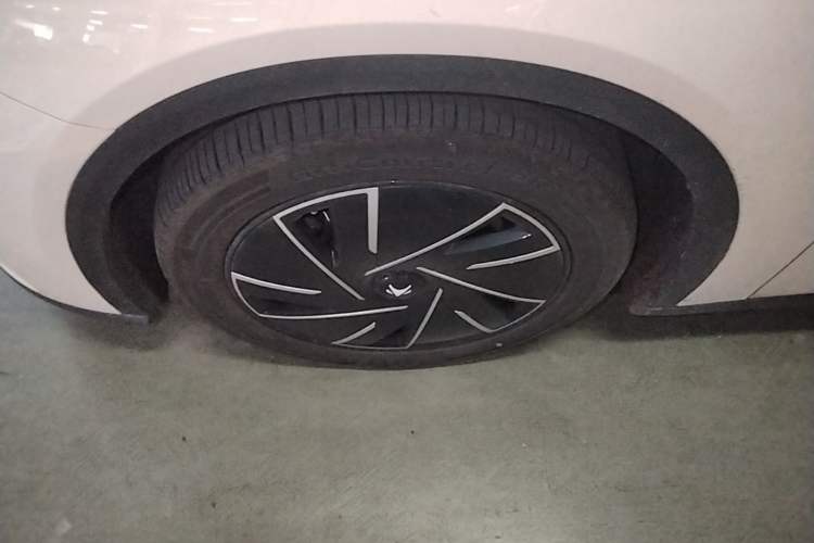 Used ARCFOX Alpha S5 2024 560PRO 185kW Left Front Wheel Hub