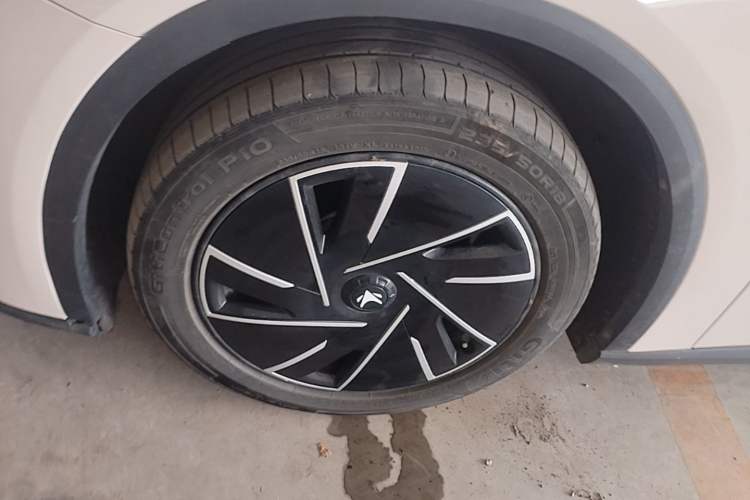 Used ARCFOX Alpha S5 2024 560PRO 185kW Left Front Wheel Hub