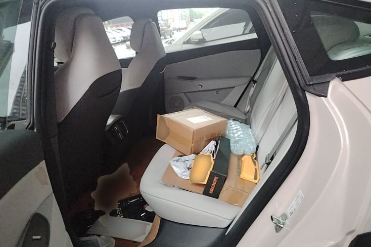 Used ARCFOX Alpha S5 2024 560PRO 185kW Left Rear Seat