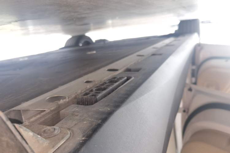 Used ARCFOX Alpha S5 2024 650ULTRA 390kW Left Side Sill