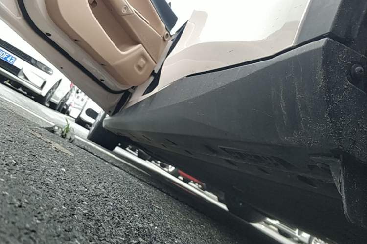 Used ARCFOX Alpha S5 2024 560PRO 185kW Left Side Sill