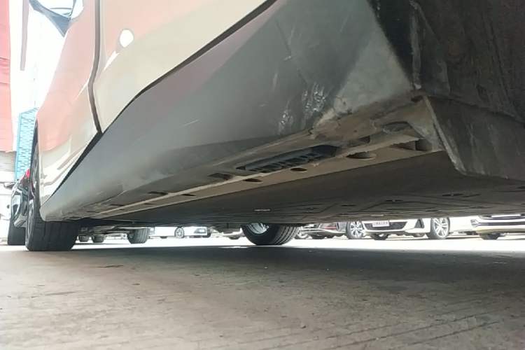 Used ARCFOX Alpha S5 2024 560MAX 185kW Left Side Sill