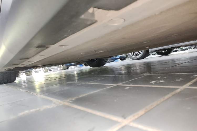 Used ARCFOX Alpha S5 2024 560PRO 185kW Left Side Sill