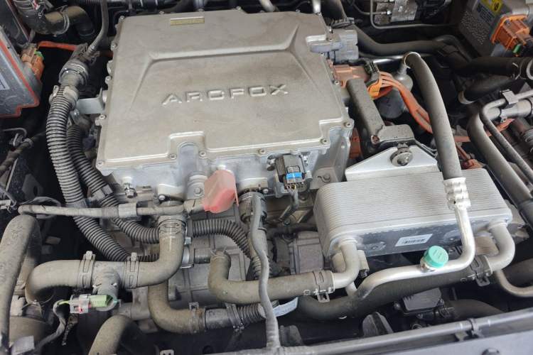 Used ARCFOX Alpha S5 2024 560PRO 185kW Engine Bay Right