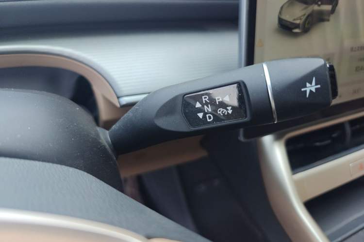 Used ARCFOX Alpha S5 2024 560PRO 185kW Gear Lever