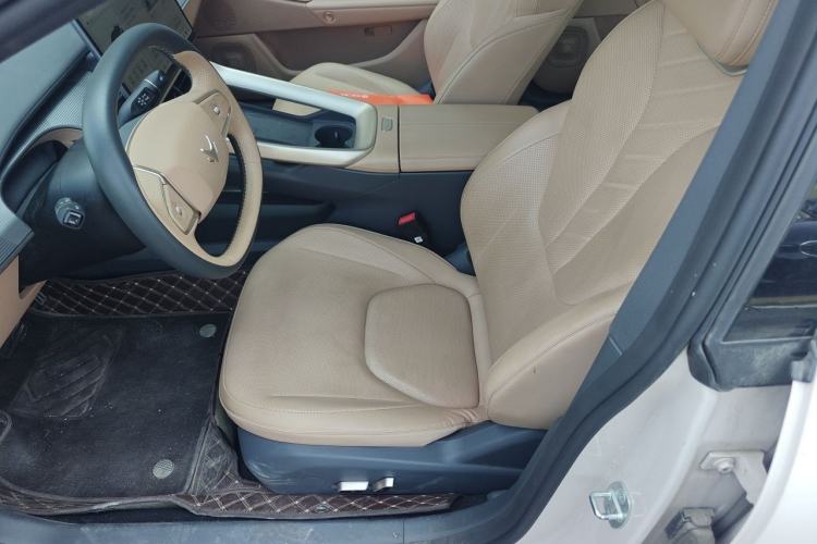 Used ARCFOX Alpha S5 2024 560PRO 185kW Left Front Seat