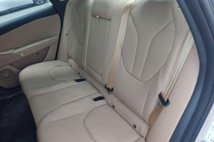 Used ARCFOX Alpha S5 2024 560PRO 185kW Left Rear Seat