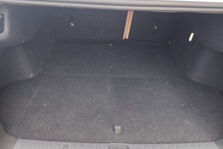 Used ARCFOX Alpha S5 2024 560PRO 185kW Trunk