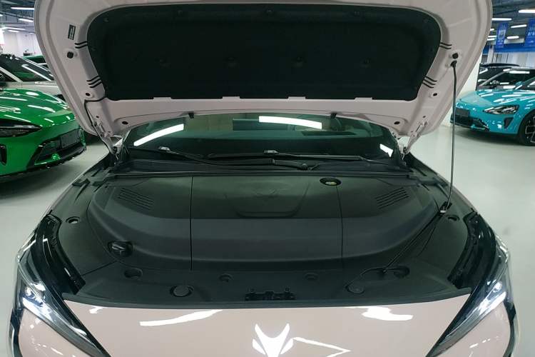 Used ARCFOX Alpha S5 2024 708MAX 200kW Engine Bay