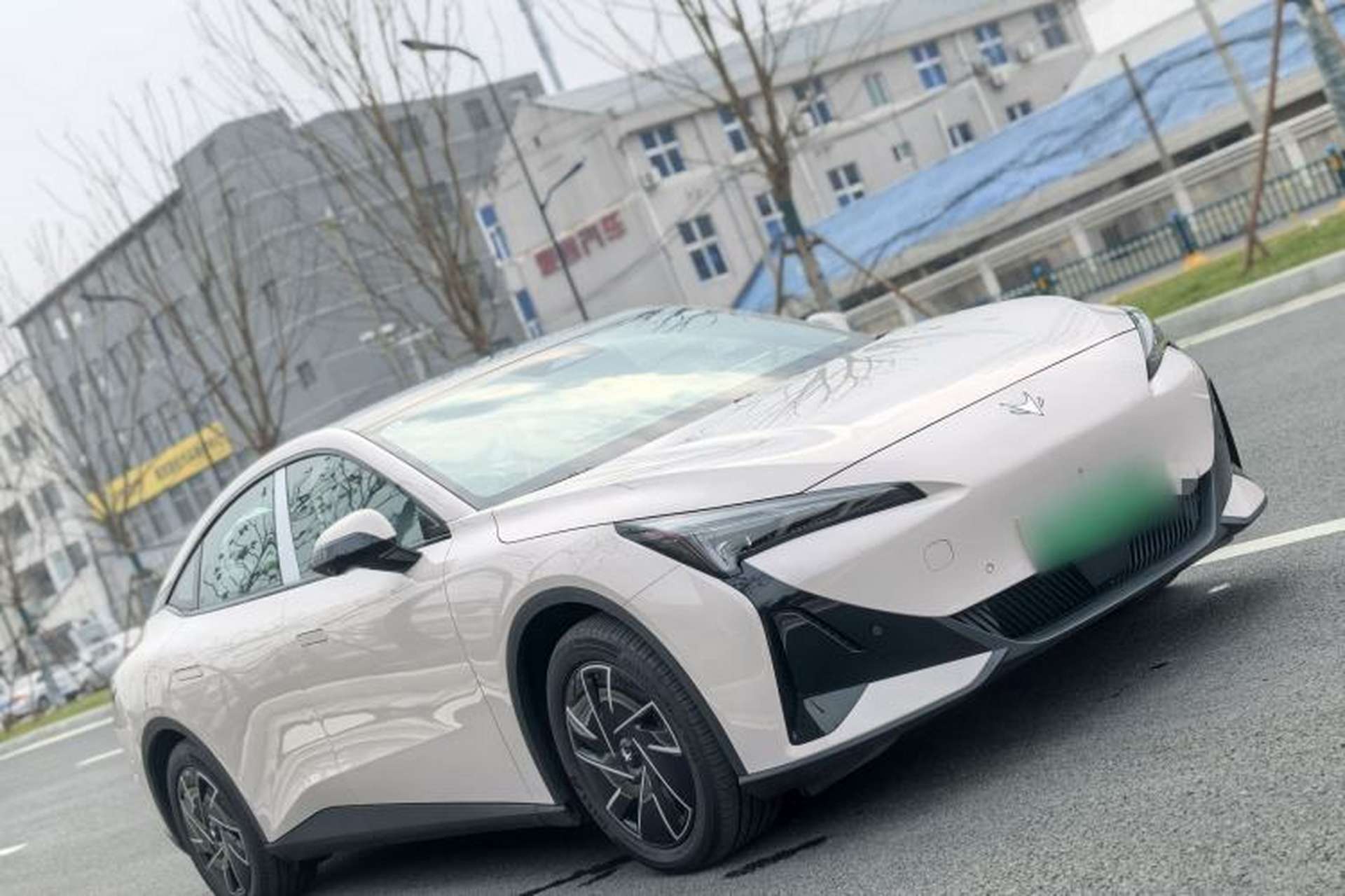 Used ARCFOX Alpha S5 2024 560PRO 185kW Exterior 4