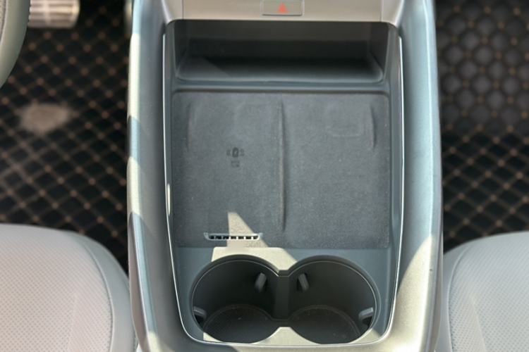 Used ARCFOX Alpha S5 2024 560MAX 185kW Interior 13