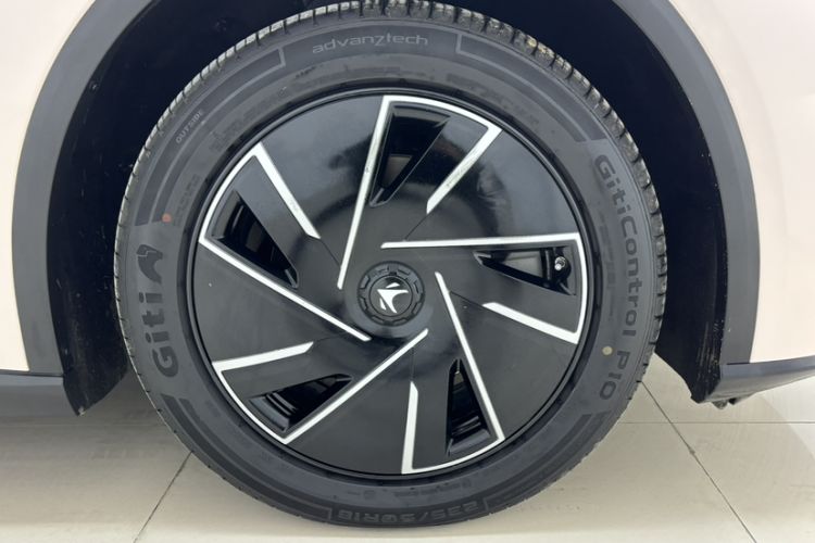 Used ARCFOX Alpha S5 2024 560PRO 185kW Interior 2