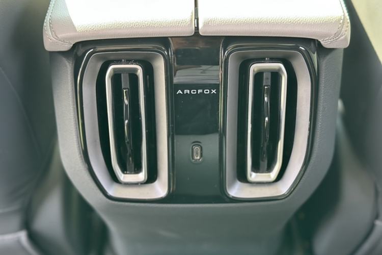 Used ARCFOX Alpha S5 2024 560MAX 185kW Interior 2