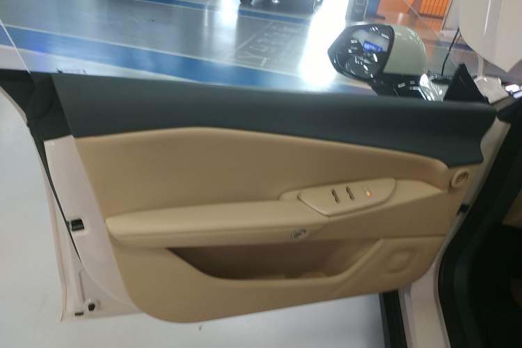 Used ARCFOX Alpha S5 2024 708MAX 200kW Interior 7