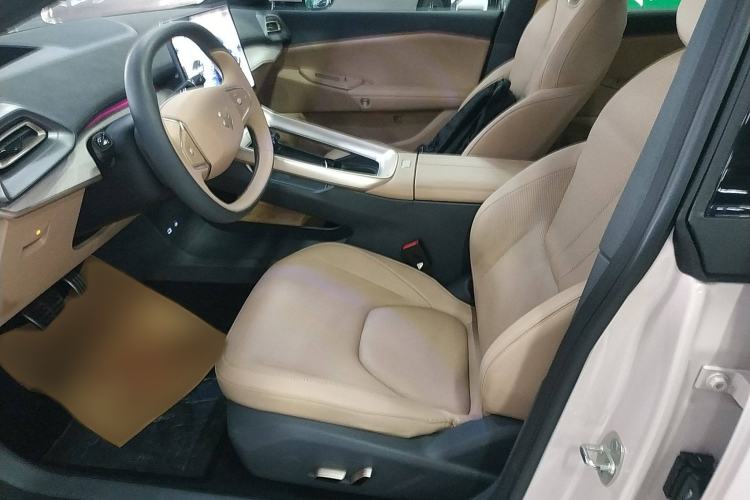 Used ARCFOX Alpha S5 2024 708MAX 200kW Left Front Seat
