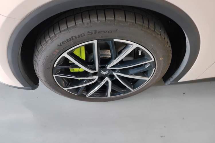 Used ARCFOX Alpha S5 2024 708MAX 200kW Left Front Wheel Hub