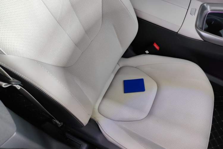 Used ARCFOX Alpha S5 2024 708MAX 200kW Right Front Seat