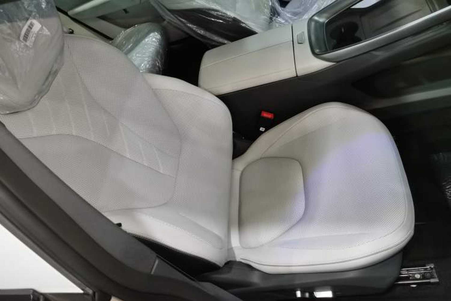 Used ARCFOX Alpha S5 2024 560PRO 185kW Right Front Seat